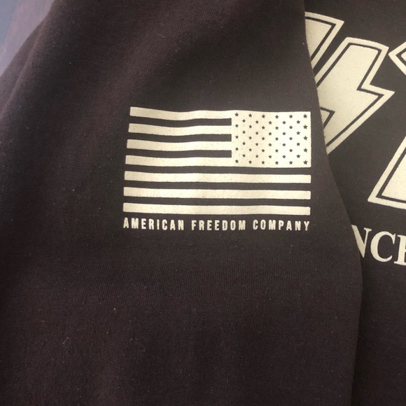 Choclate Brown Patriotic Graphic Sweatshirt - Size Large - Picture 4 of 9